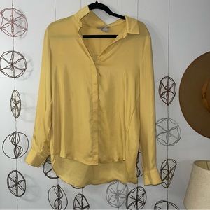 H&M yellow button up top size m